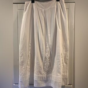 Peter Nygard Cream midi 100% cotton Skirt with Lace Panels